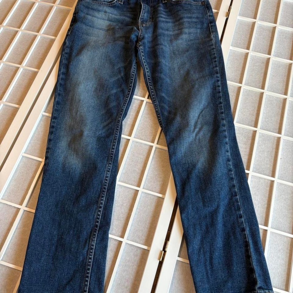 Hollister 30*30 slim straight super flex jeans.‎ Dark wash. Womens